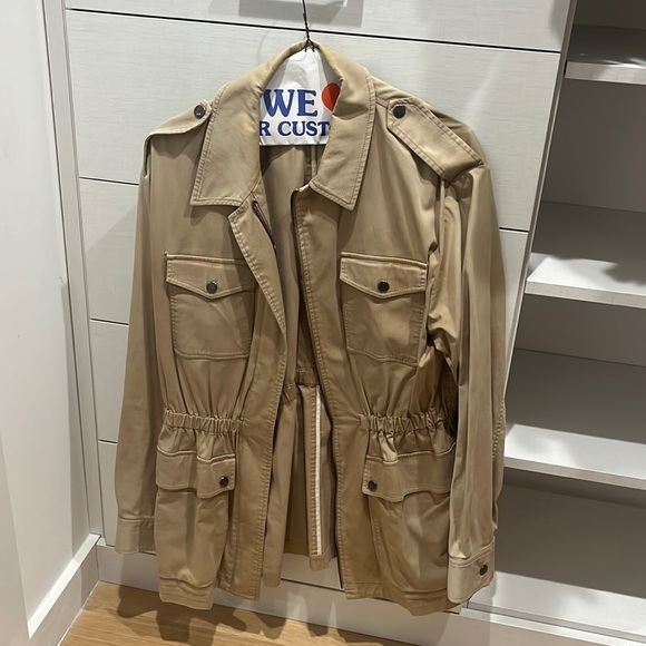 Theory size Large safari khaki zip jacket with cargo style . Very comfy classic - Picture 1 of 3